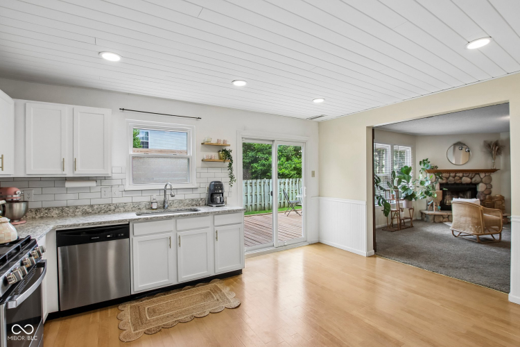 Listing Image 13