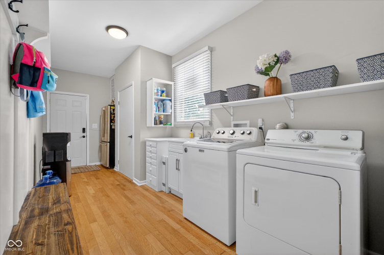 Listing Image 30