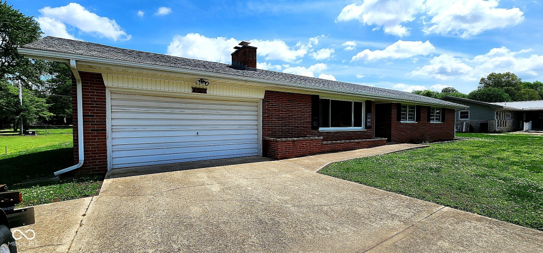 Listing Image 5