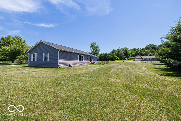Listing Image 43