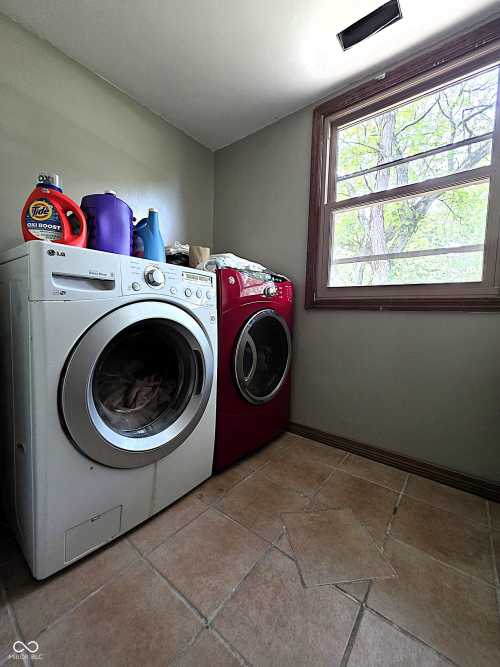 Listing Image 25