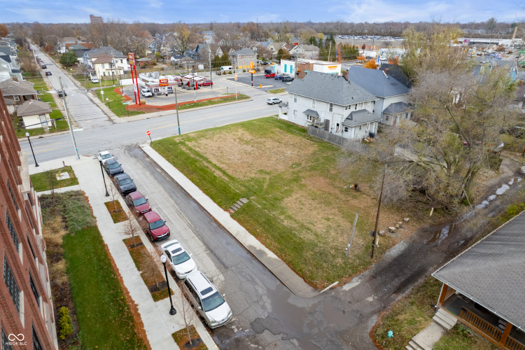 Listing Image 5
