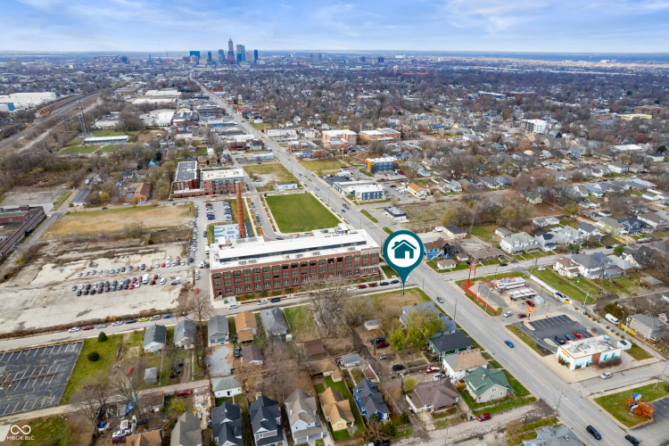 Listing Image 9
