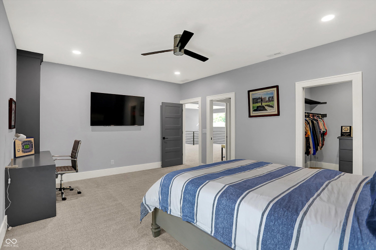 Listing Image 80