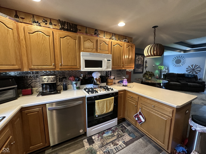 Listing Image 42