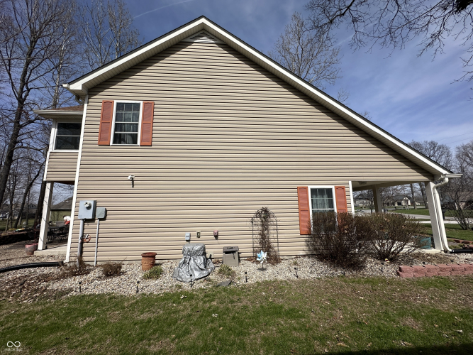 Listing Image 8
