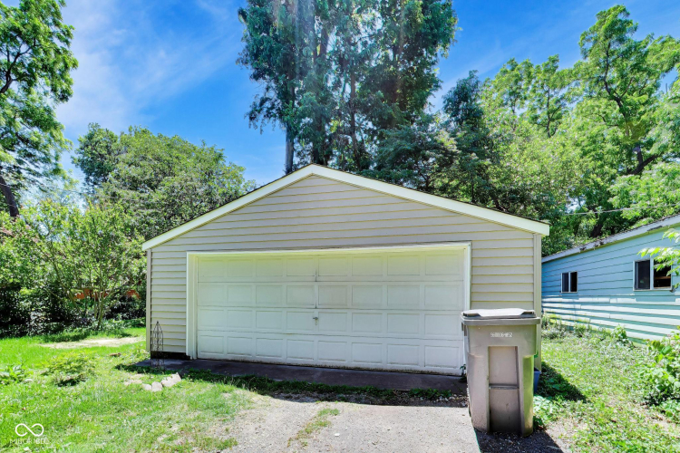 Listing Image 32