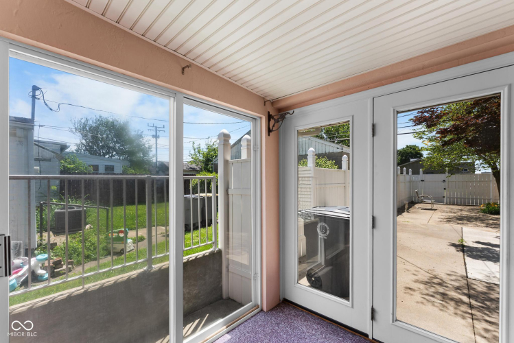 Listing Image 23