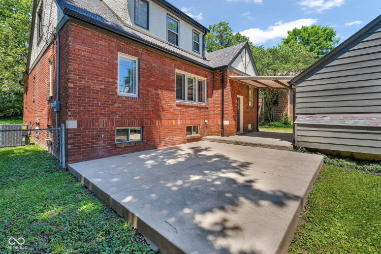 Listing Image 50