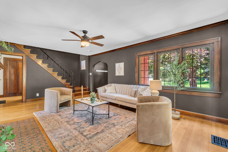 Listing Image 7
