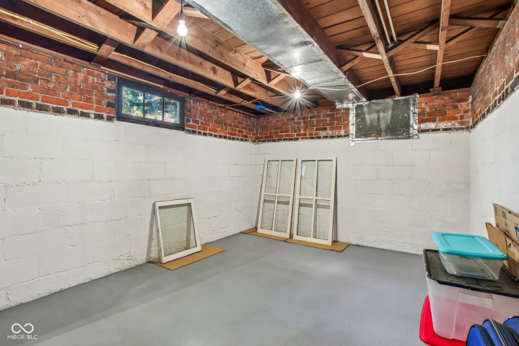 Listing Image 25
