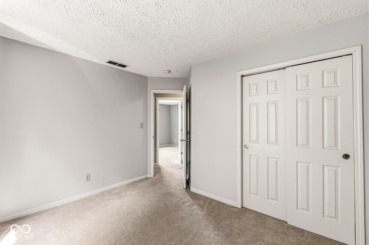 Listing Image 26