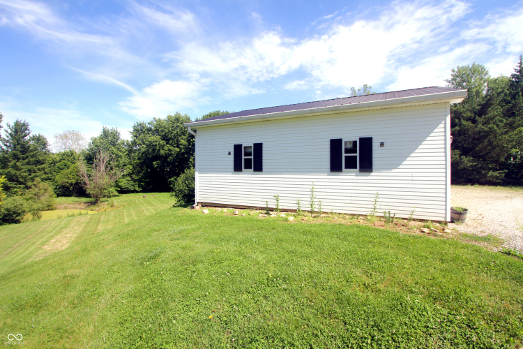 Listing Image 8