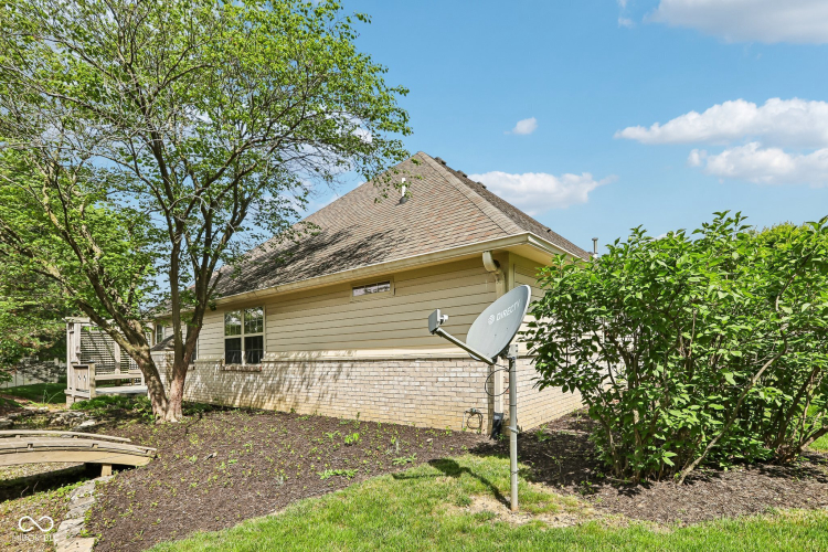 Listing Image 27
