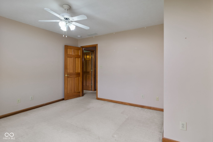 Listing Image 39
