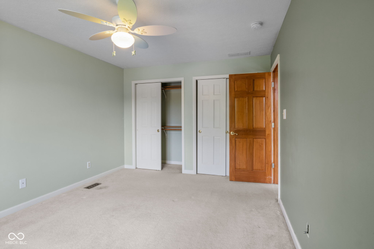Listing Image 41