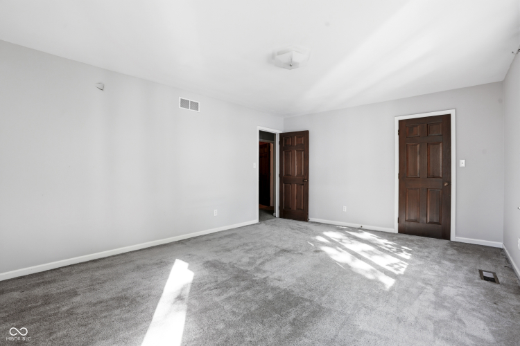 Listing Image 24