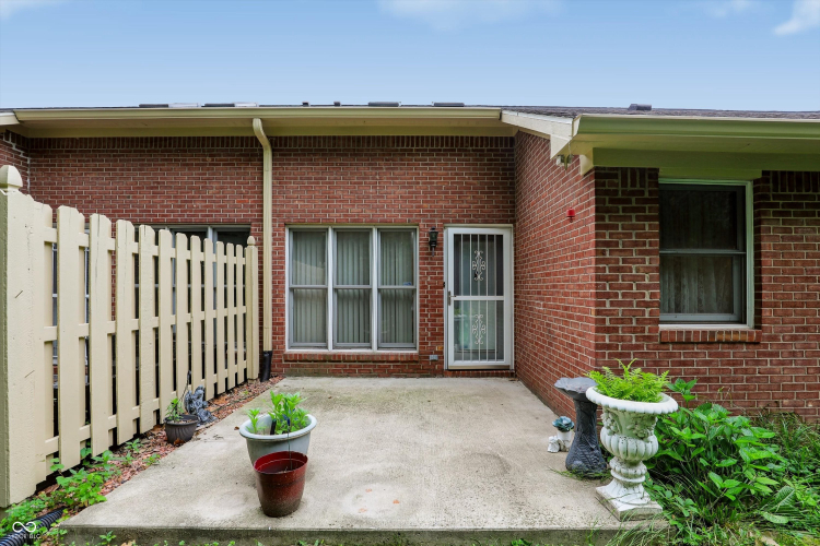 Listing Image 46