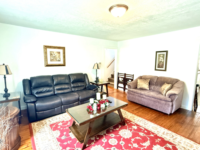 Listing Image 24