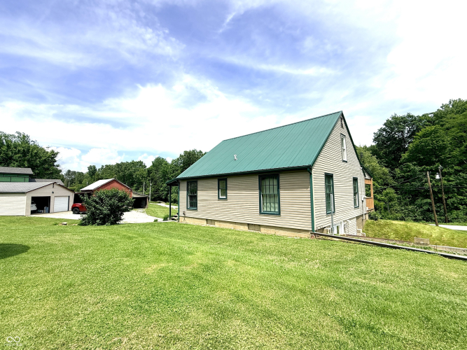 Listing Image 8