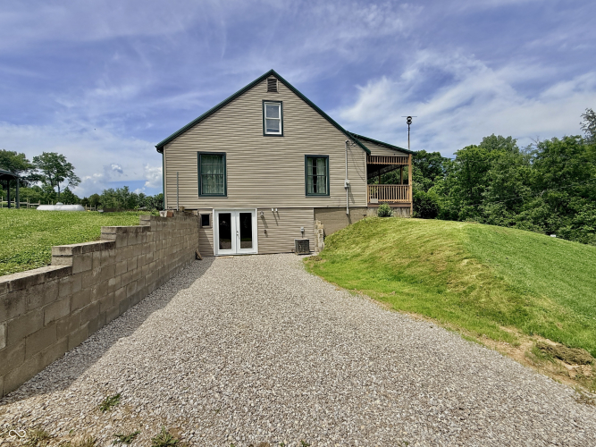 Listing Image 10