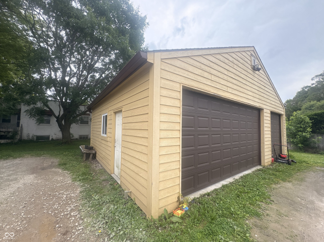 Listing Image 21