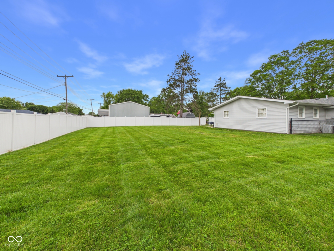 Listing Image 5