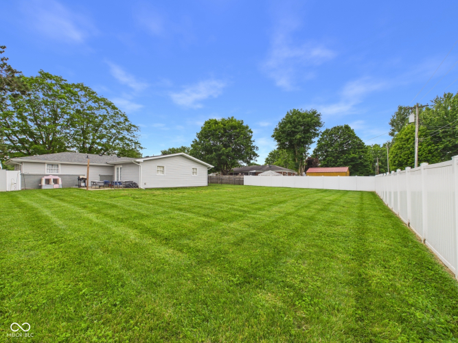 Listing Image 6
