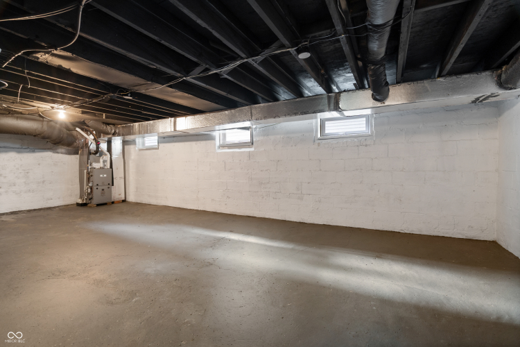 Listing Image 51