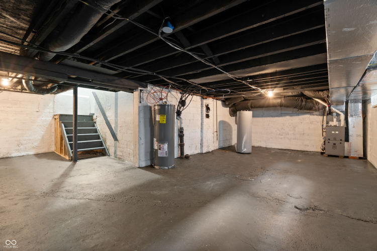 Listing Image 52