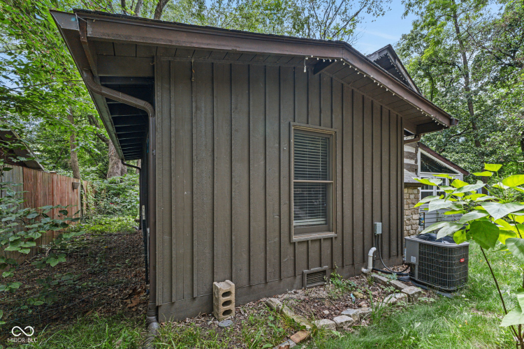 Listing Image 25
