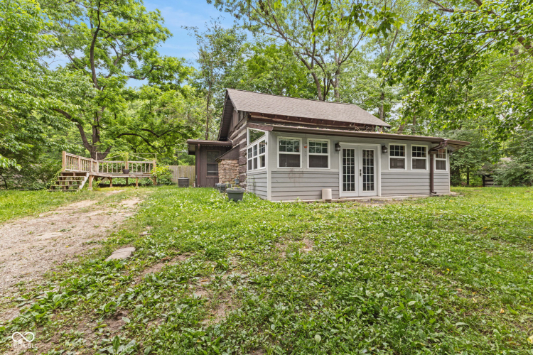 Listing Image 5