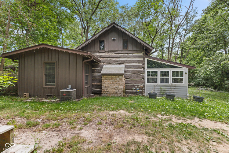 Listing Image 7