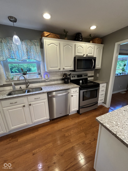 Listing Image 22