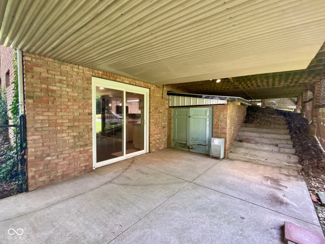Listing Image 52