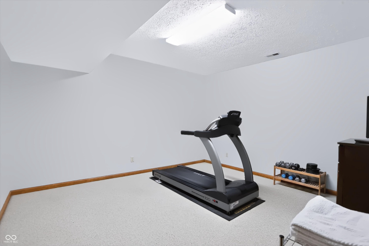 Listing Image 34