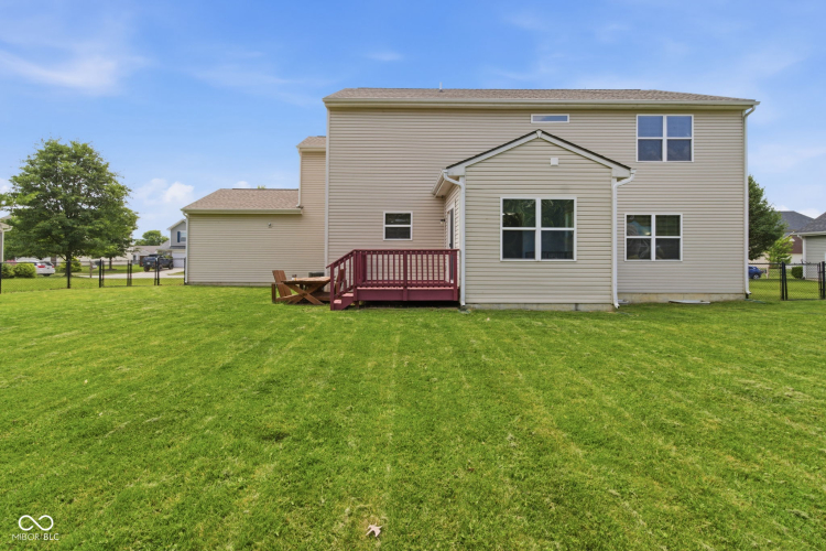 Listing Image 74
