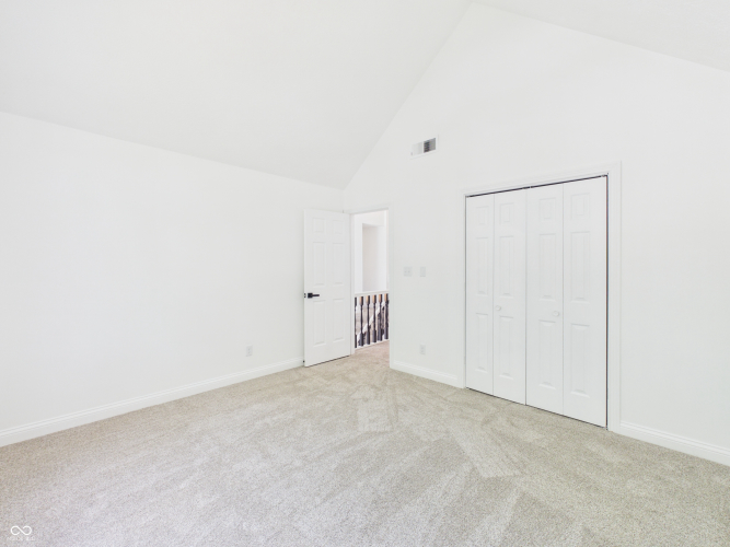 Listing Image 44