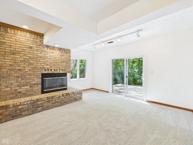 Listing Image 54