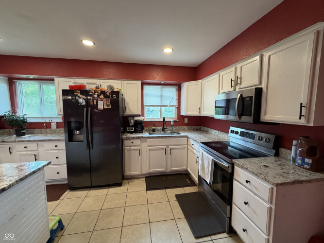 Listing Image 8