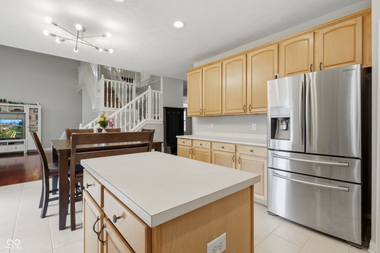 Listing Image 14