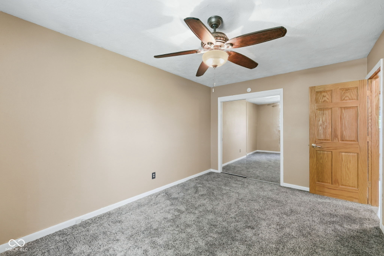 Listing Image 27