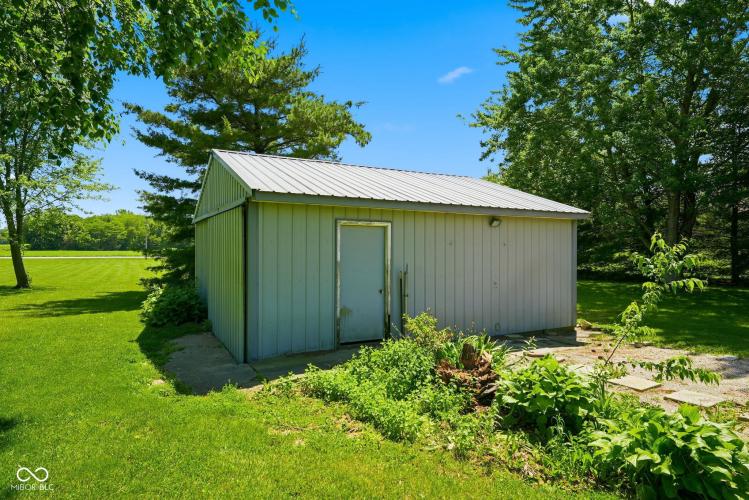 Listing Image 40