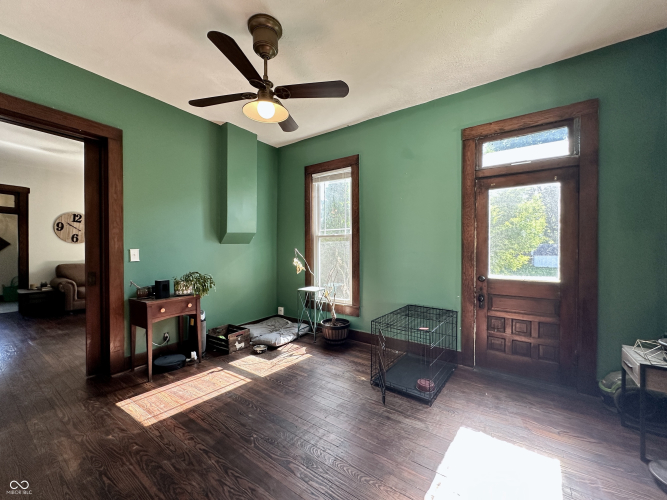 Listing Image 18