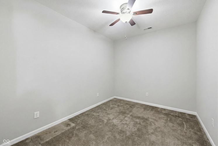 Listing Image 24