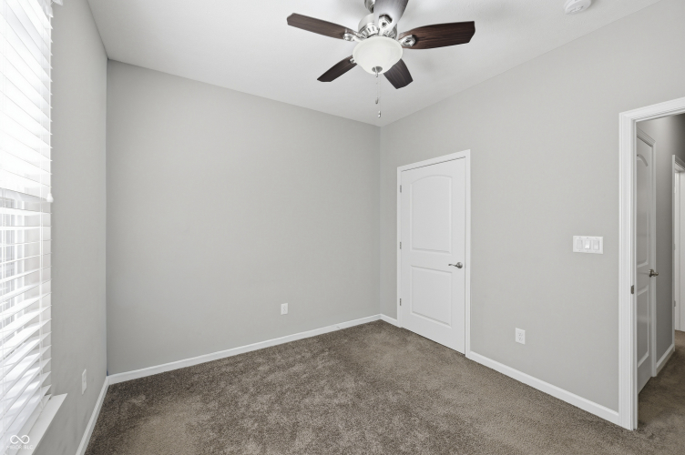 Listing Image 27