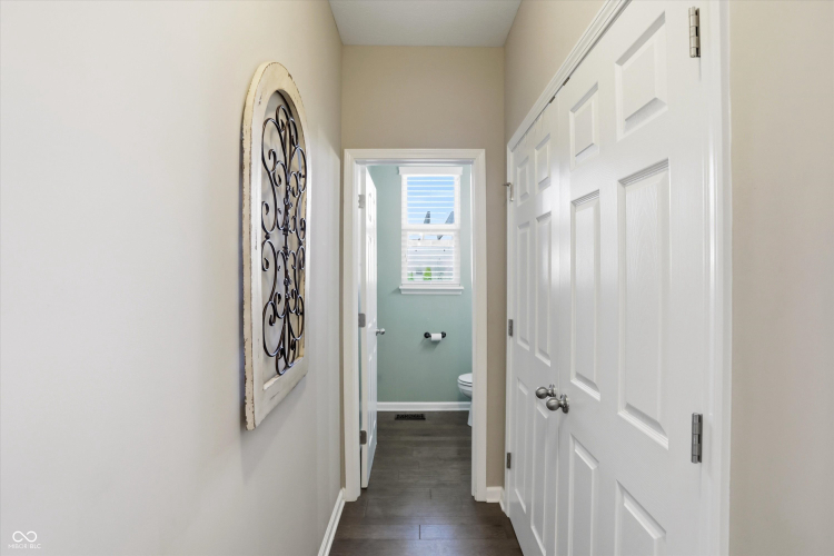 Listing Image 23