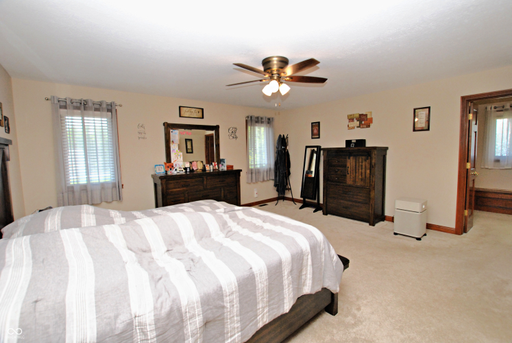 Listing Image 51