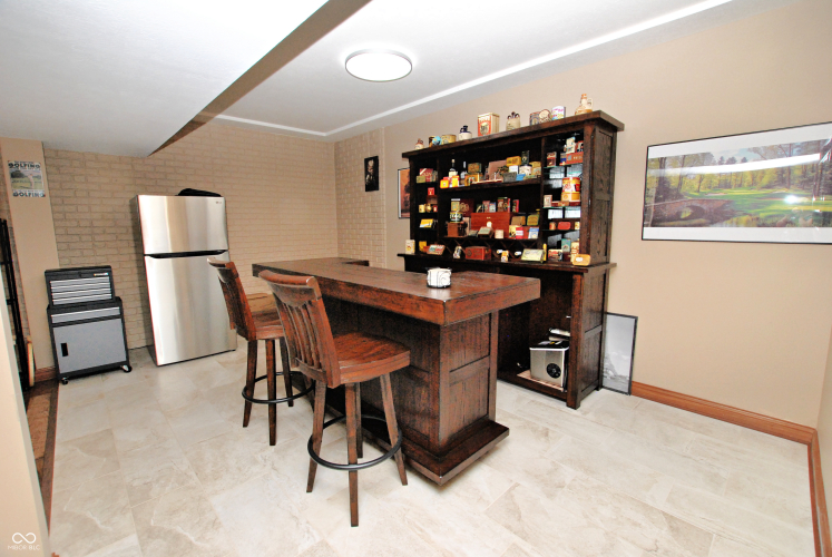 Listing Image 80