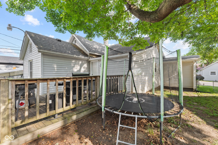 Listing Image 32